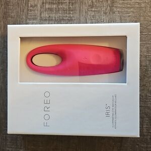 FOREO IRISIlluminating eye massager